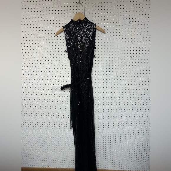 Misguided Black Sequin Dress - Picture 1 of 9